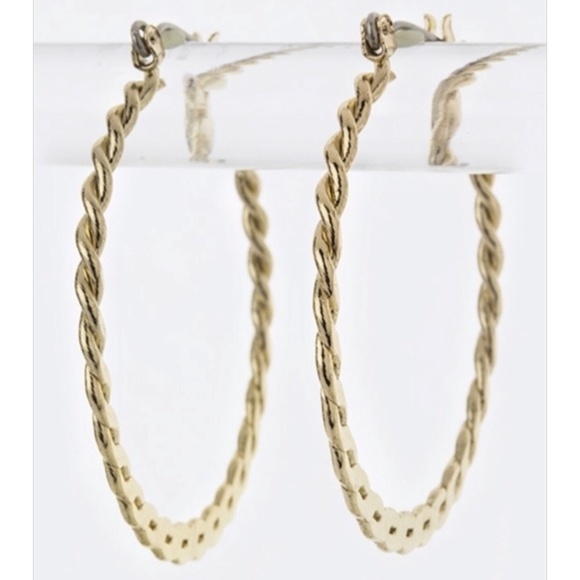 Boutique Jewelry - Roped Medium Hoop Earrings - Gold